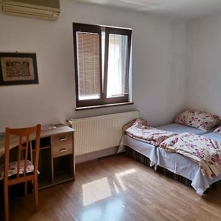 Anh' Private Rooms For Tourist Bratislava Dış mekan fotoğraf
