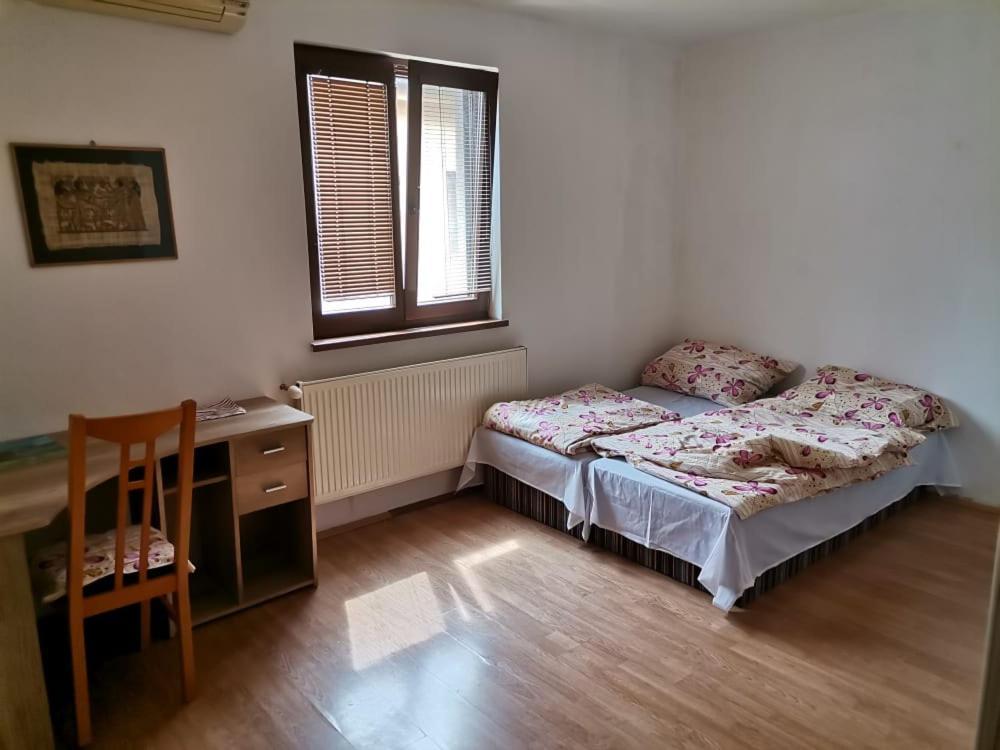 Anh' Private Rooms For Tourist Bratislava Dış mekan fotoğraf